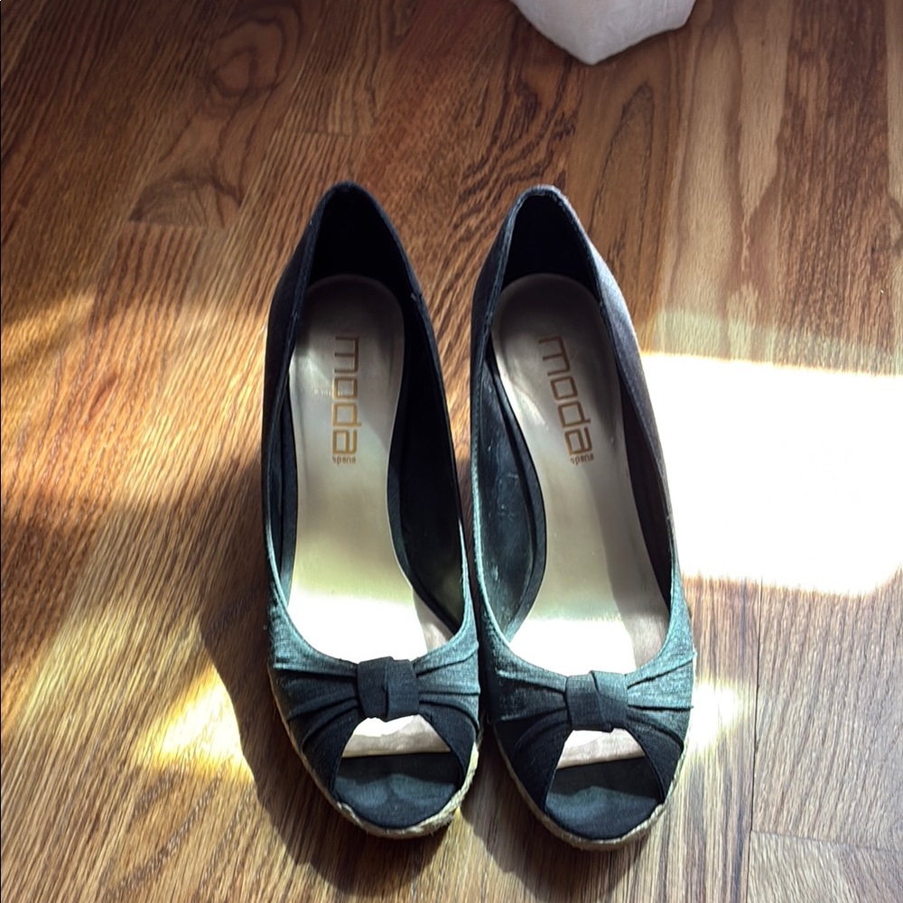 Moda Black Peep-Toe Wedge Heels